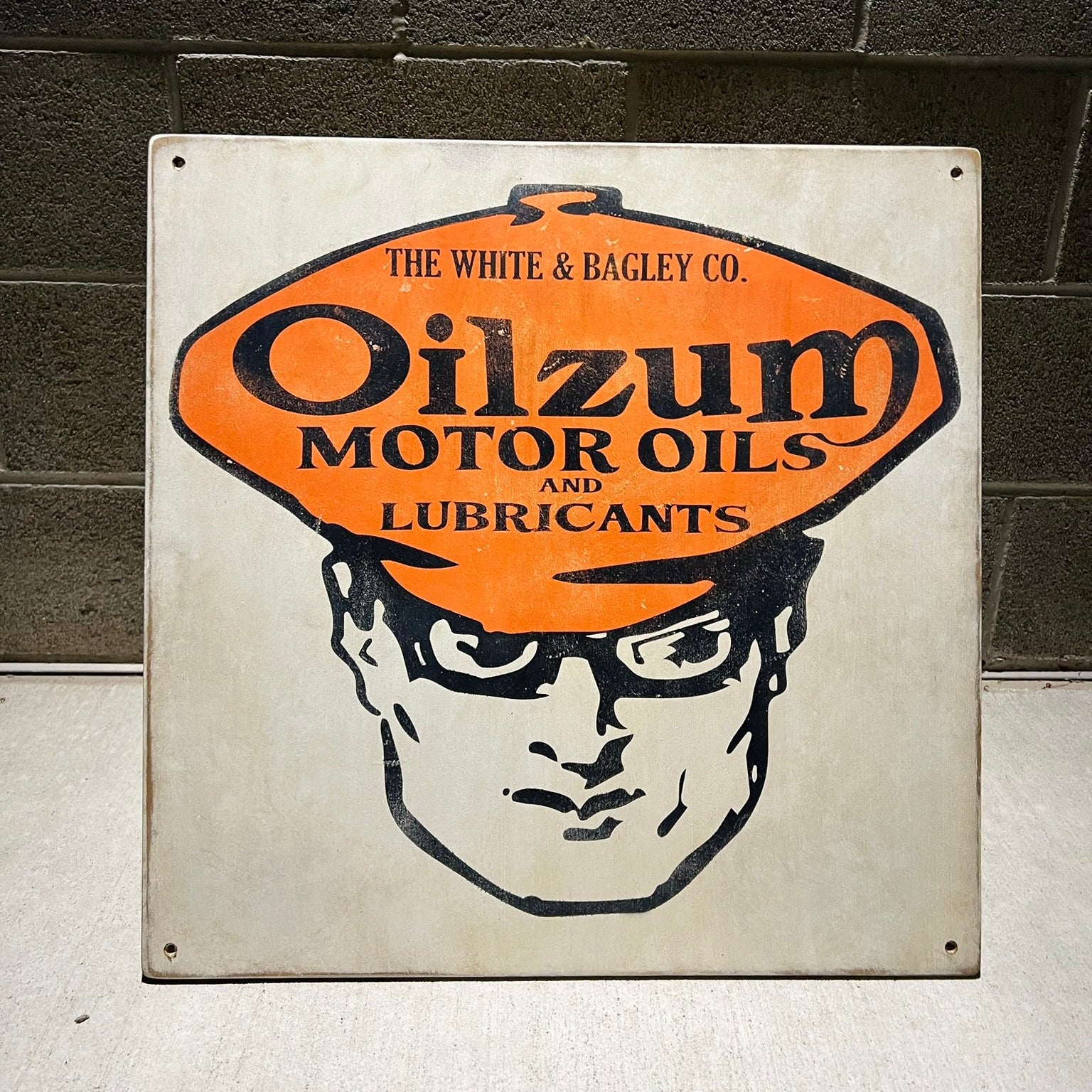 OILZUM - 1915 - Vintage Antique Style Painted Wood Sign (24"x24")